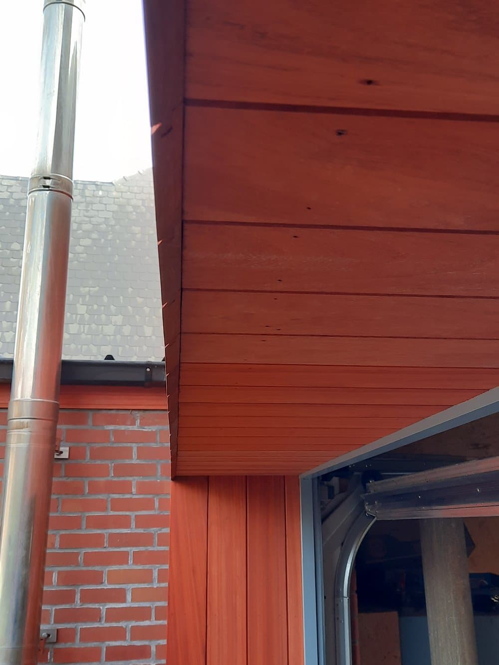 Gevelbekleding Zottegem — detail