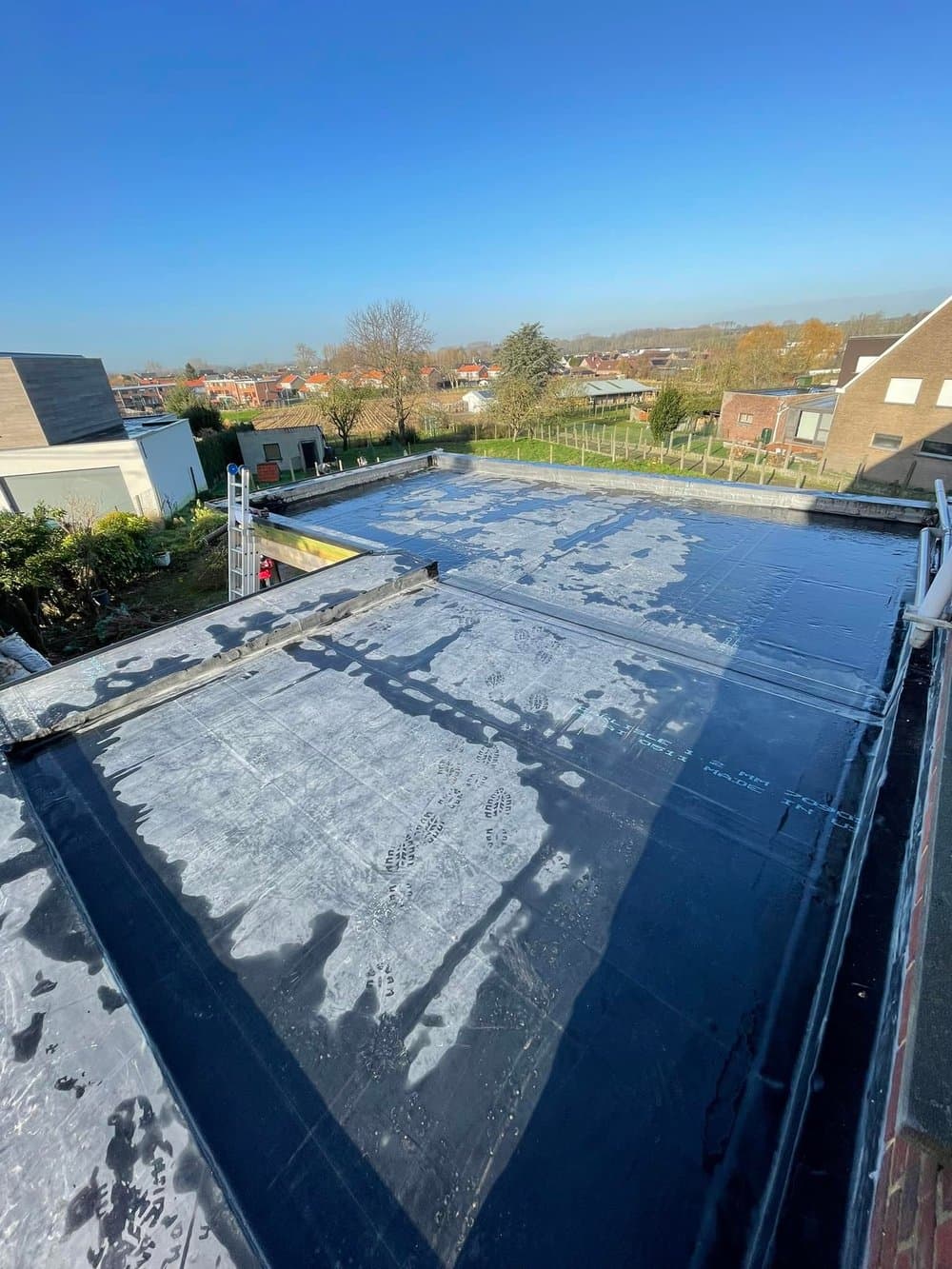 Hellend naar plat dak