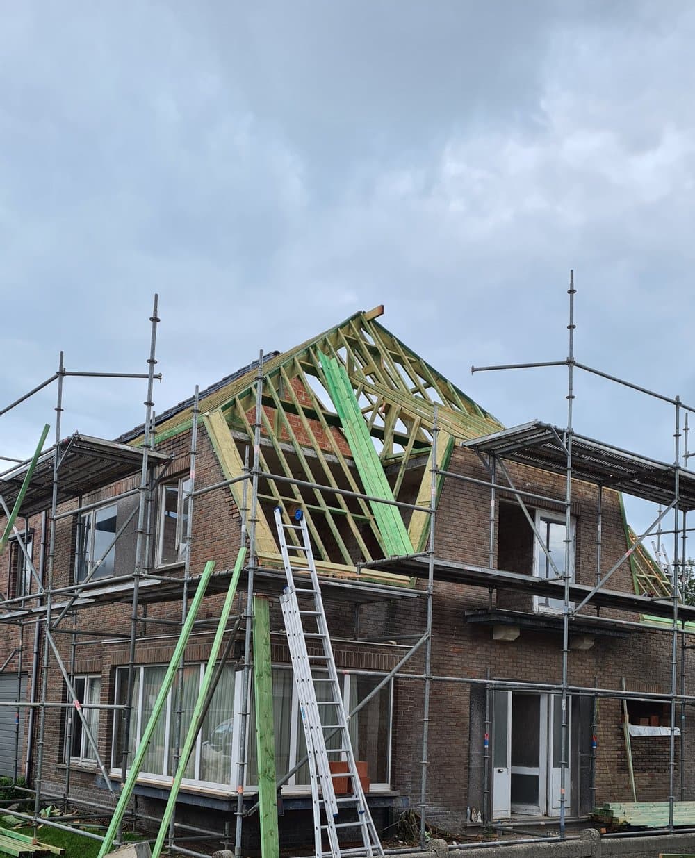 Nieuwe hellend dak constructie — start